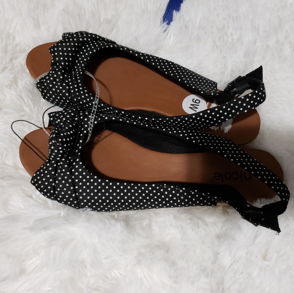 Black polka dot sandals